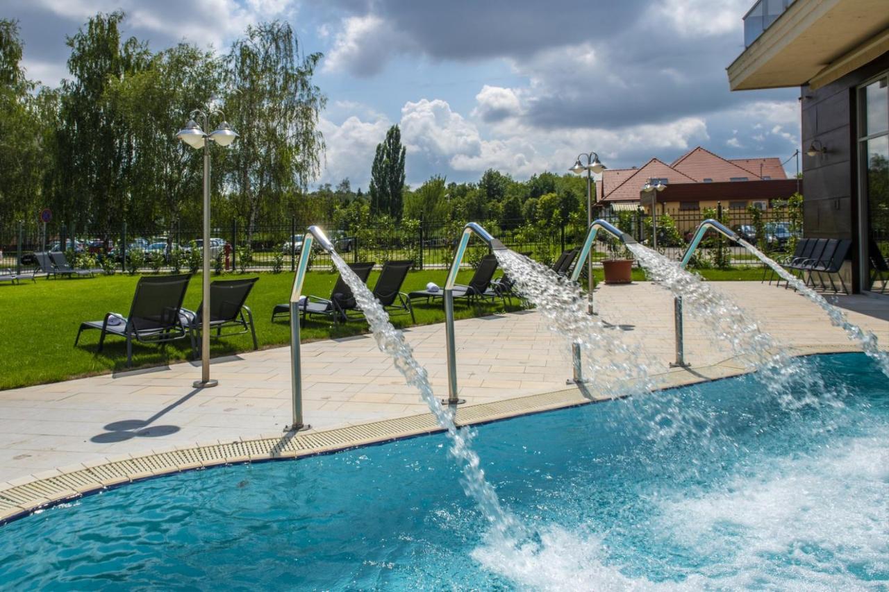 Balneo Hotel Zsori Thermal & Wellness Mezőkövesd Exterior foto